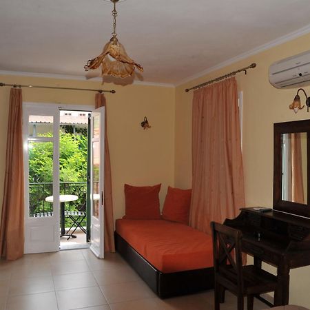 Coastline Vila Petra  Exterior foto